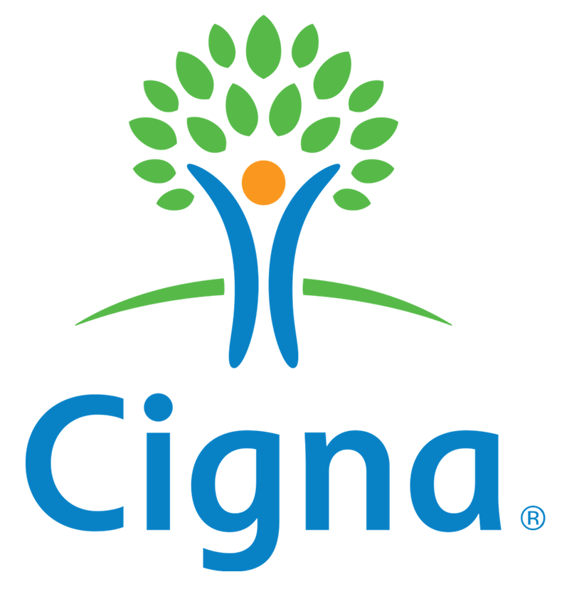 Cigna logo on a green background with seccion contacto.