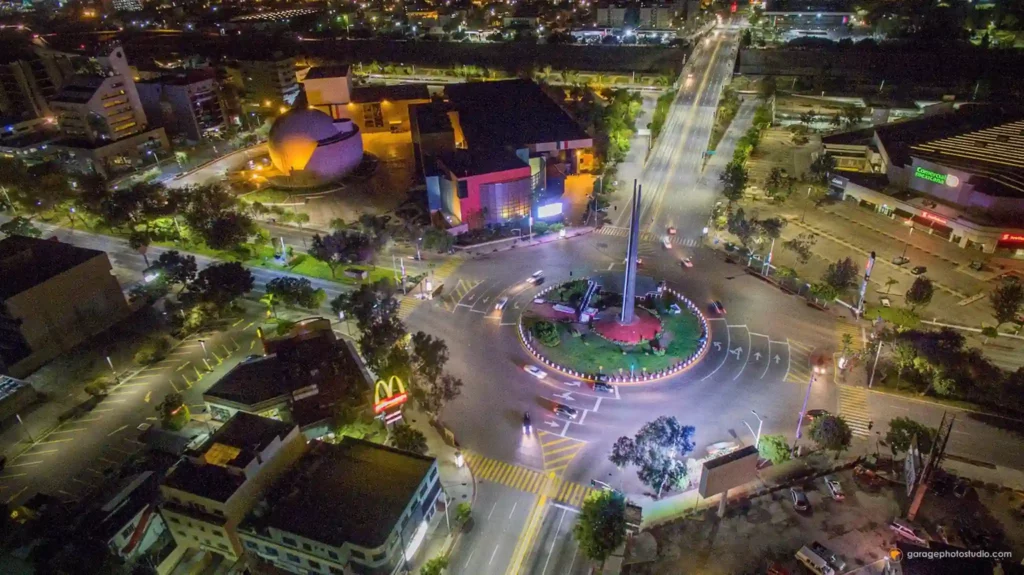 5 tips to choose a dentist in Tijuana 10 An aerial view of a city.