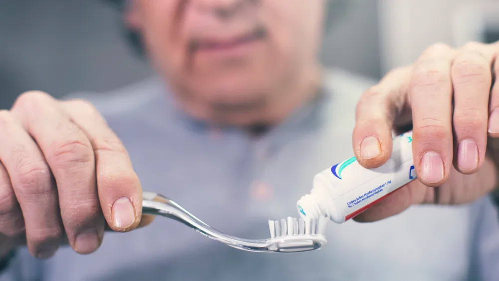 Master the proper toothbrushing technique for a pro-level clean 15 proper toothbrushing technique